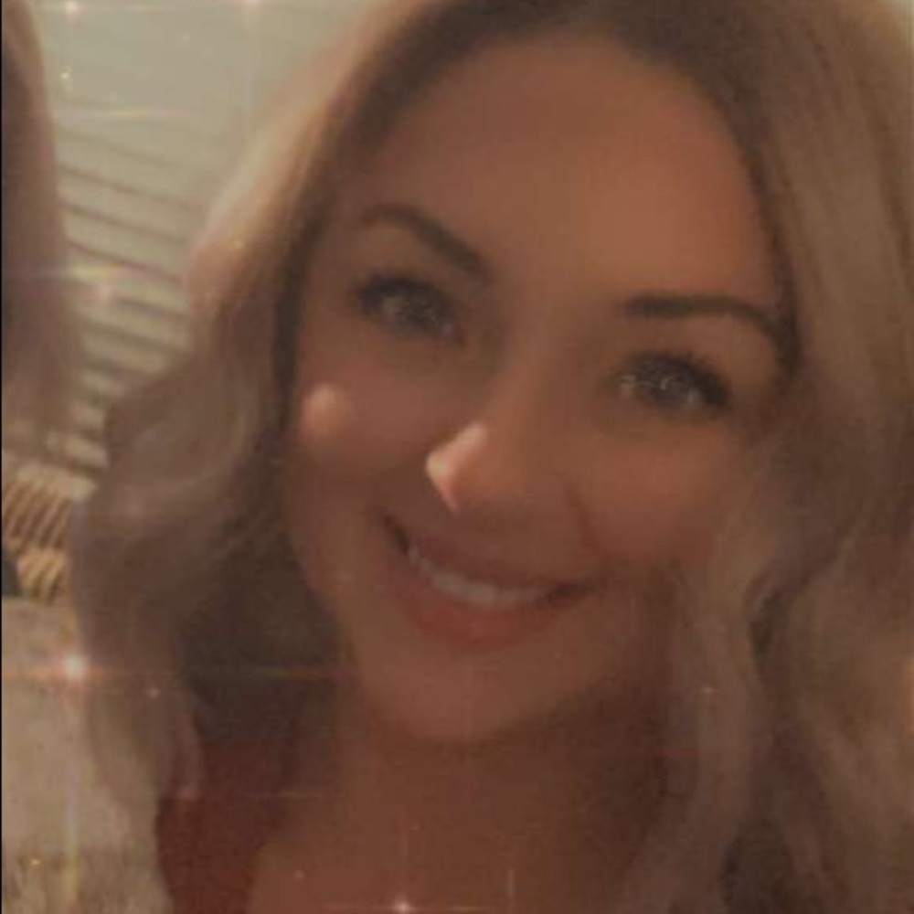 Meet your Posher, Kayla